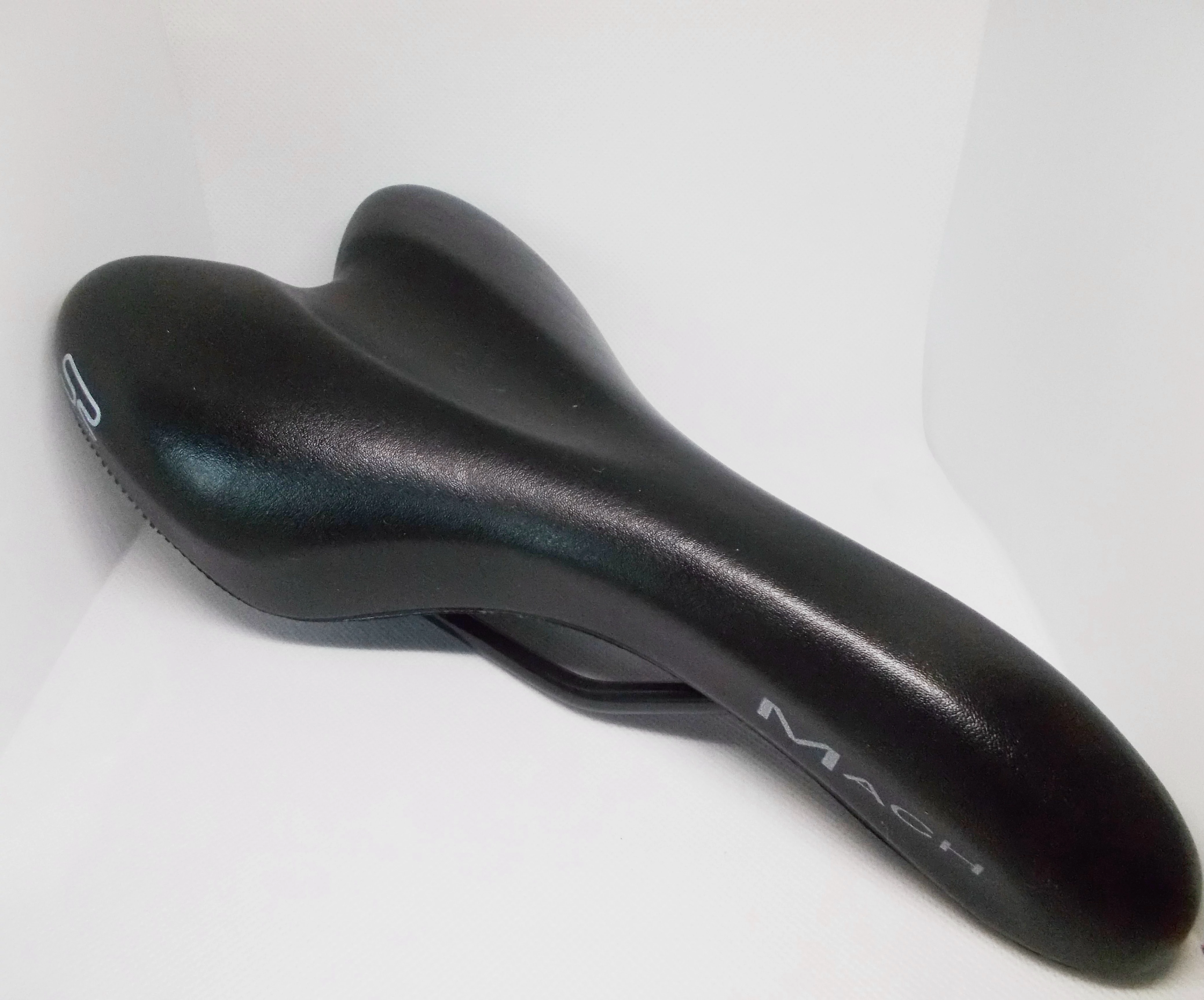Selle Royal nyereg Mach1 fekete