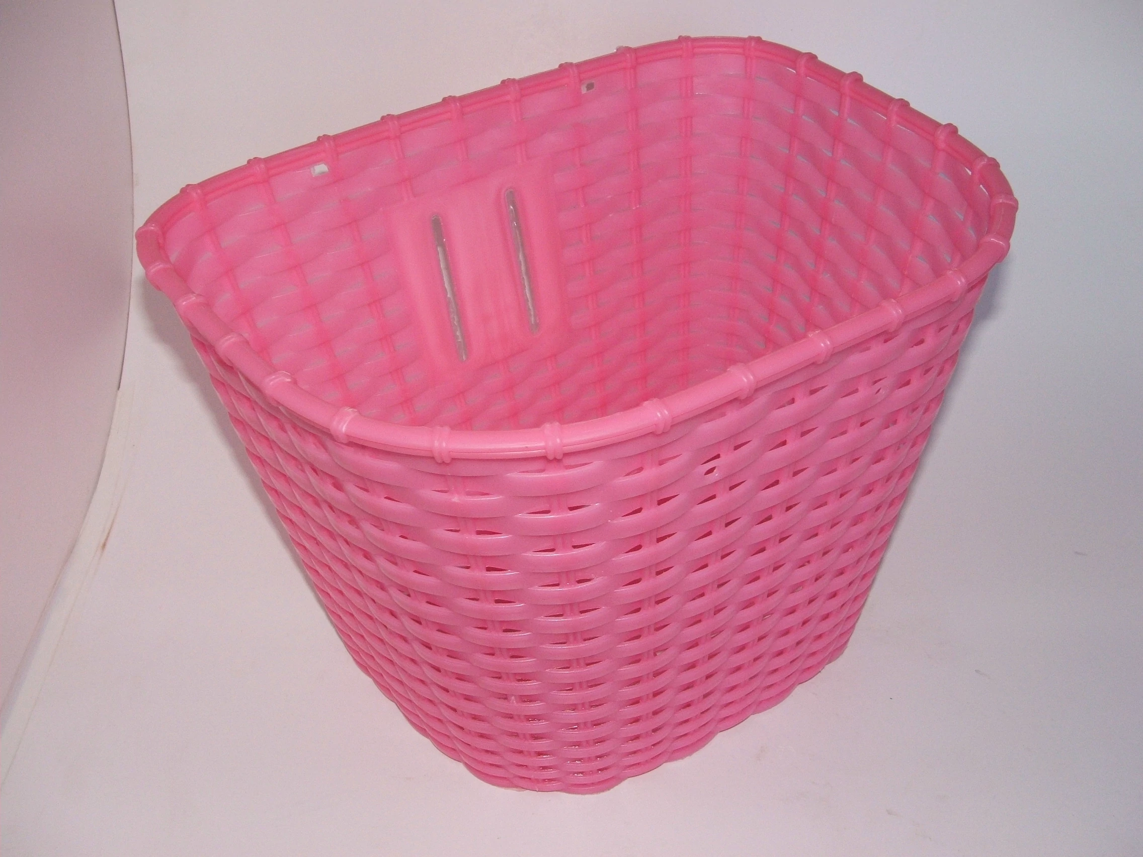 Első műanyag kosár pink