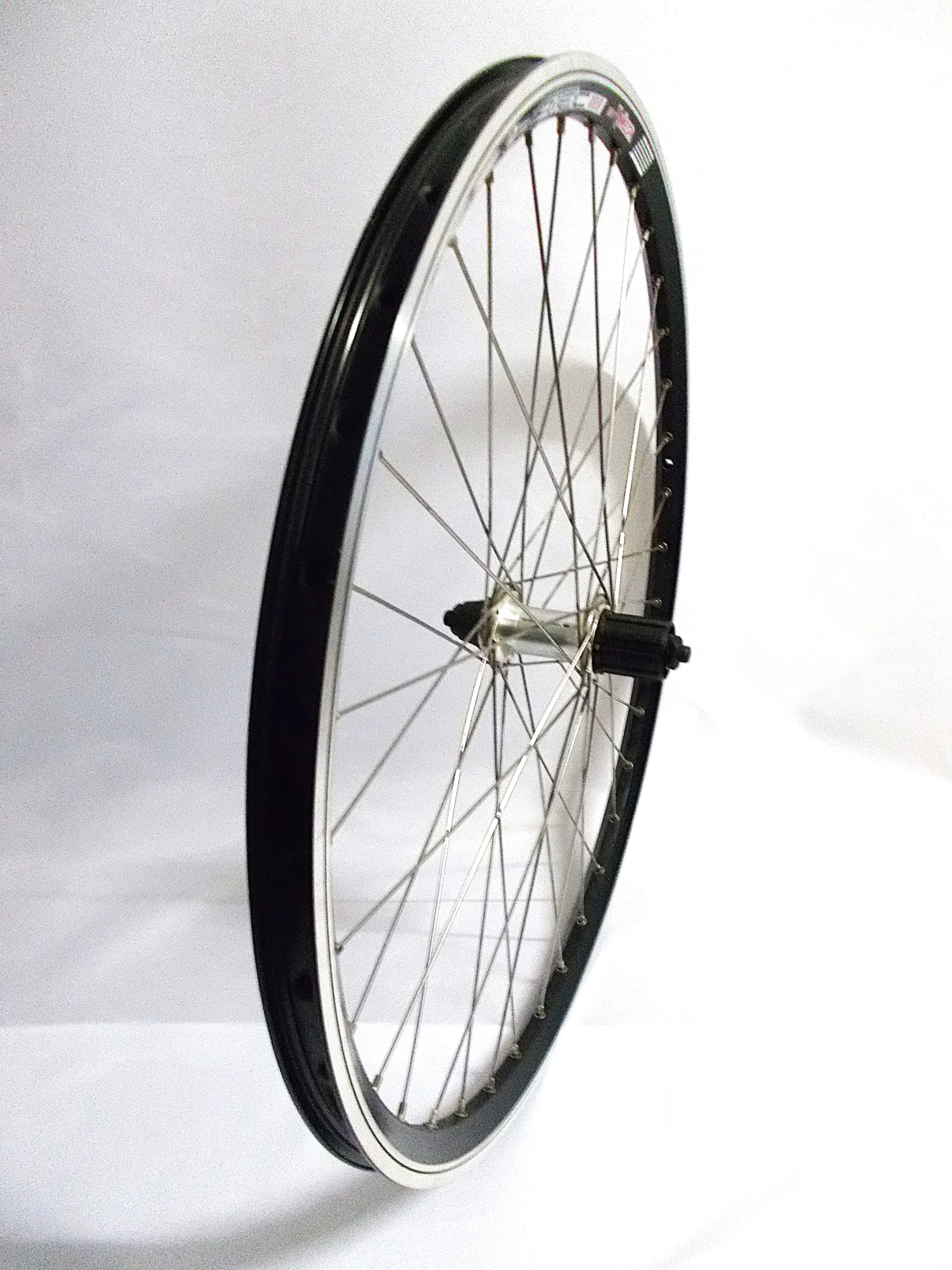 Kerék 26 os Kazettás Shimano hátsó